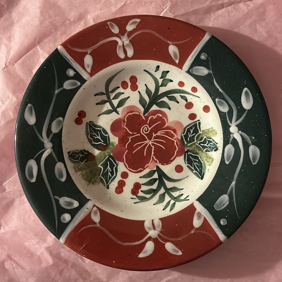 Set of 4 Enesco Julie Ueland Christmas Floral 8” Ceramic Plates - Picture 2 of 4